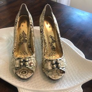 Naughty Monkey high heels!